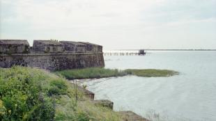 paysage fort océan carrelet